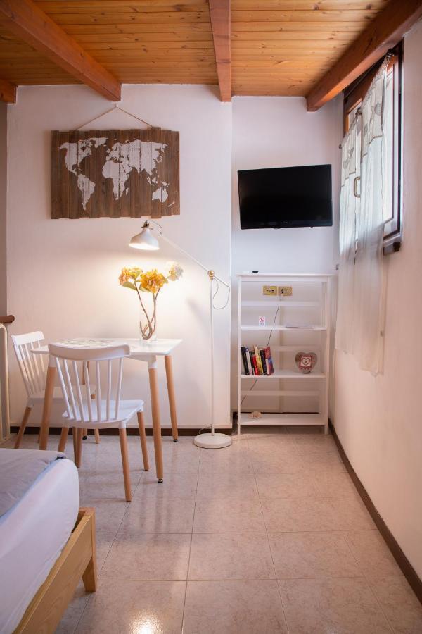 Mama Apartments ริวาเดลการ์ดา ภายนอก รูปภาพ