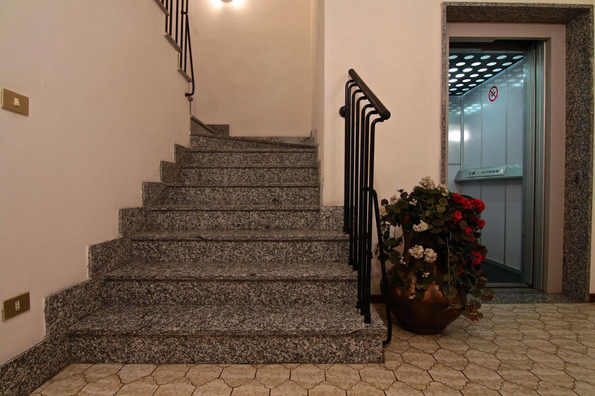 Mama Apartments ริวาเดลการ์ดา ภายนอก รูปภาพ